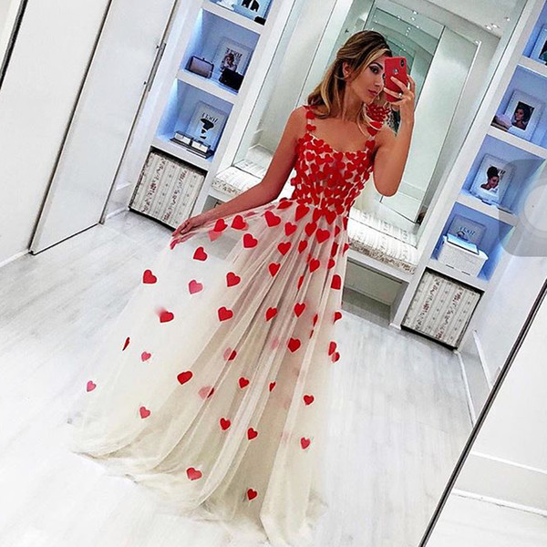 Arabic Prom Dresses with Love Square Neckline Tulle A Line Tulle Floor Length Evening Dresses Gowns Arabic