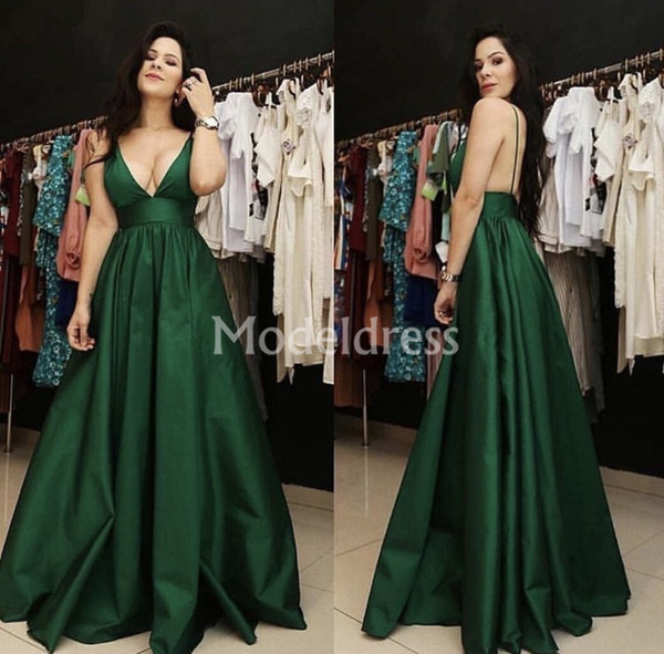 Stylish Green Prom Dresses Spaghetti Deep V Neck Sleeveless Sweep Train Backless Formal Party Evening Gowns A-Line Vestidos De Fiesta