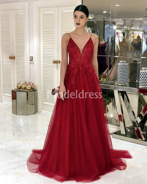 Lace Red Prom Dresses Deep V-Neck Tulle Train Backless Long Evening Party Gown A-Line Formal Dress Stylish Vestidos De Fiesta Luxury Classic