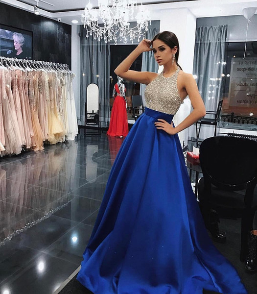 Sparkly Crystal Prom Dresses Halter Evening Gowns Royal Blue Satin Long Party Dress Formal Evening Dress Ball Gown Pageant Gowns