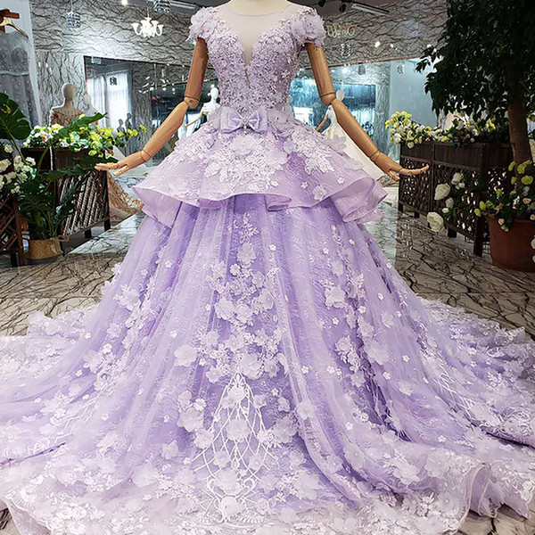 2022Purple Luxury Princess Prom Dresses Illusion Deep V Neck Short Sleeve Zipper Back Party Dresses Exquisite Applique Pearls Evening Gowns