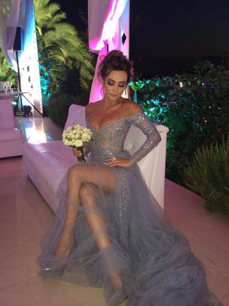 Sexy V-neck Long Sleeve Prom Dresses Grey Long A-line Tulle Side Slit Applique Lace Sexy Prom Dress 2017 Vestidos De Festa