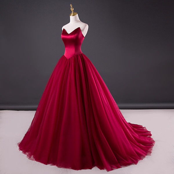 Sweetheart Tulle Prom Dresses with Satin Tops Burgundy Long Prom Gowns Sweep Train Party Dress Elegant