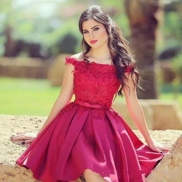 Sexy Dark Red Arabic Prom Dresses Off Shoulder Lace Formal Party Gowns A-Line Plus Size Cheap Homecoming Dress Cocktail Gowns