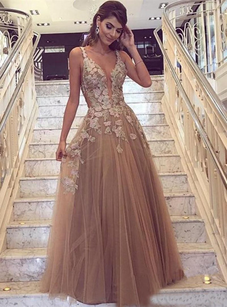 Vintage A Line Prom Dresses 2017 New Spaghetti Sleeveless Floor Length Formal Evening Gowns With Lace Appliques Party Dress