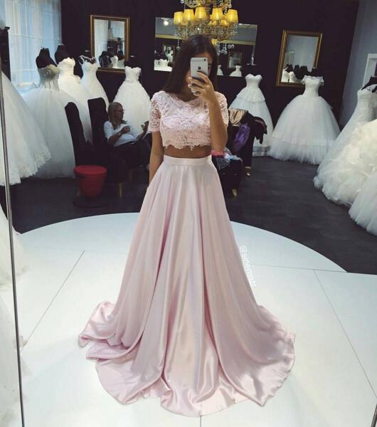 Beautiful Two Pieces Short Sleeve Prom Dresses 2017 Lace A-Line Girls Party Gown Pink Applique with Beadings