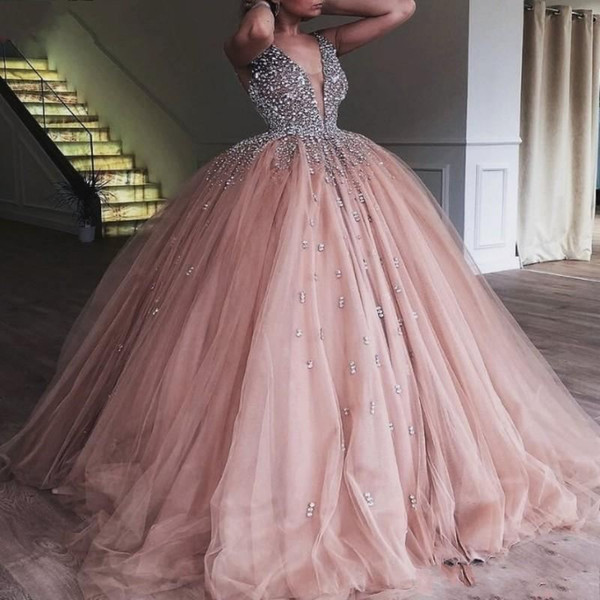 Luxury Champagne Tulle Ball Gown Quinceanera Dress Elegant Heavy Beaded Crystal Deep V Neck Sweet 16 Dresses Evening Prom Gowns