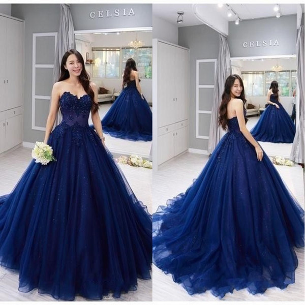 New Sweetheart Ball Gown Prom Quinceanera Dress Vintage Navy Blue Lace Applique Ball Gown Formal Sweet 15 Party Dresses