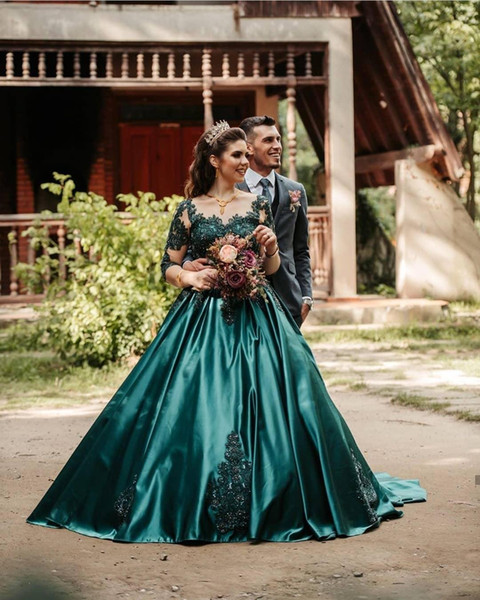 Dark Green Sweet 16 Dresses Ball Gowns Quinceanera Dress Jewel Neck Appliques Girl Party Formal Prom Evening Gowns