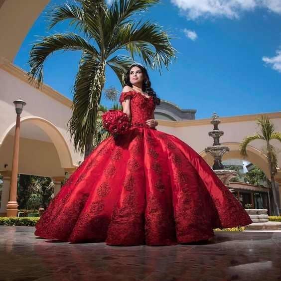 Luxury Red Satin Quinceanera Dresses For Girls Ball Gown Off Shoulder Appliques Long Sweet 16 Prom Dresses Formal Gowns