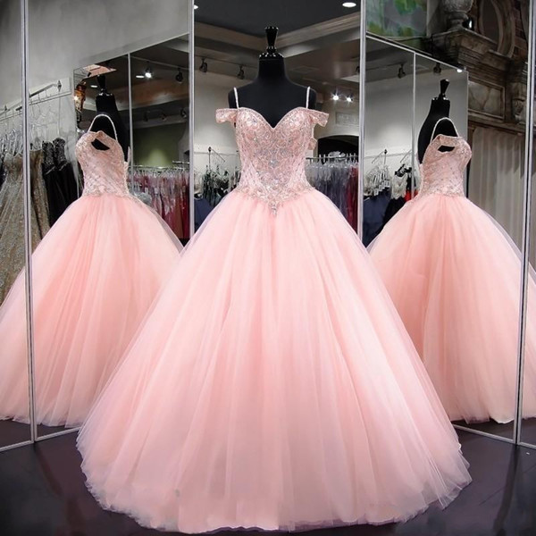 New Pink Ball Gown Quinceanera Dresses Crystal Beaded Sweetheart Spaghetti Straps Backless Sweet 16 Puffy Pageant Prom Evening Gowns