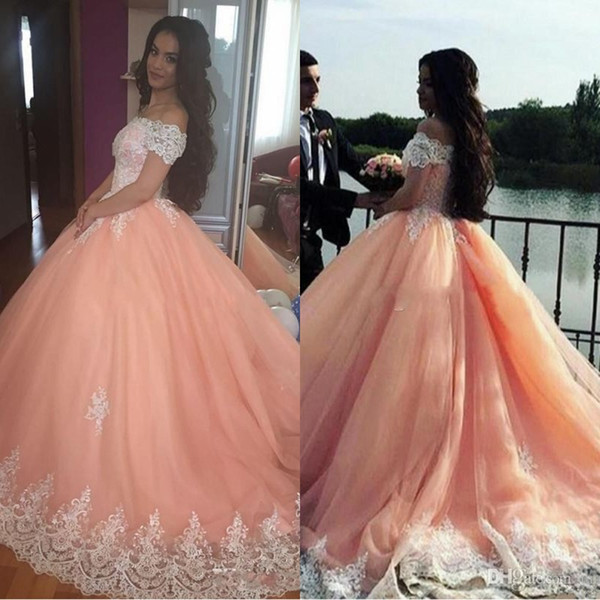 Latest Short Sleeves Quinceanera Dresses Satin Appliques Lace Up Back Ball Gown Prom Dresses Sweet 16 Quinceanera Gowns