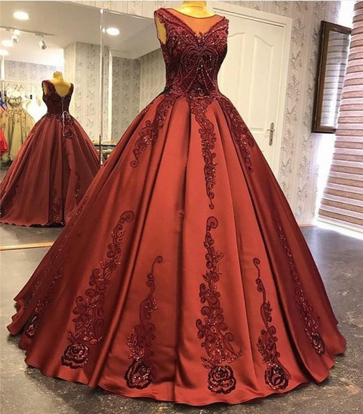 Hot Sell Burgundy Ball Gown Quinceanera Dresses Embroirdery Appliques Beaded Puffy Vestidos de 15 anos Princess Party Evening Gowns