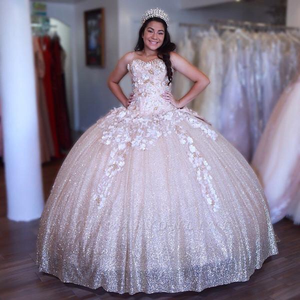 Sweet 15 Sparkle Silver Ball Gown Quinceanera Dresses New Sweetheart Appliques Hand Made Flowers Big Bow Back Long Evening Prom Gowns