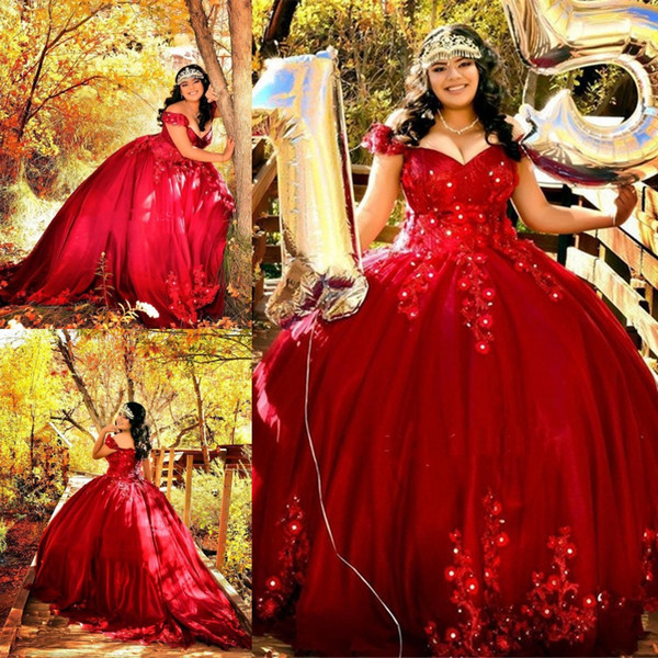 Burgundy Off the Shoulder Quinceanera Dresses Beaded Appliqued Ball Gown Sweep Train Party Princess Dresses For Teens