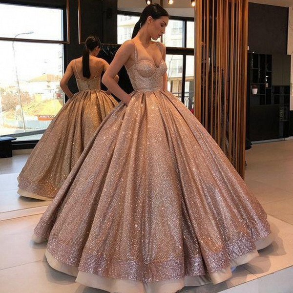 Arabic Rose Gold Ball Gown Quinceanera Dresses With Spaghetti Straps Ruched Backless Sweet 16 Dresses For Girls Sequins Party Gowns