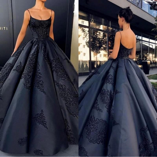 New Fashion Black Ball Gown Quinceanera Dresses Spaghetti Straps Appliques Satin Backless Saudi Arabic Prom Dresses Sweet 16 BA7789