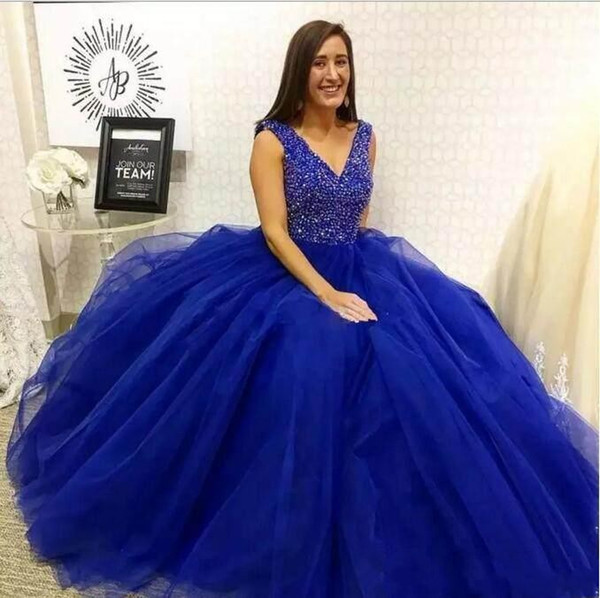 Royal Blue A Line Quinceanera Dress V-Neck Sleeveless Beaded Tulle Charming Prom Dresses Simple Design Custom Made Fashion Evening Gowns