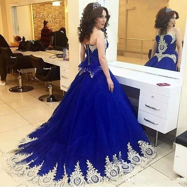 Saudi Arabic Royal Blue Quinceanera Dresses Sweet Heart Sweep Train Gold Appliques Prom Party Gowns For Sweet 15 vestidos de 15 anos 