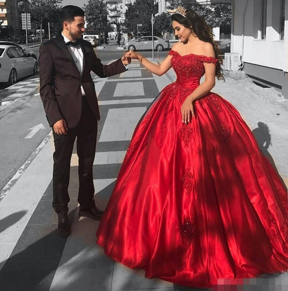 Cheap Red Satin Quinceanera Dresses For Girls Ball Gown Off Shoulder Appliques Beads Long Sweet 16 Prom Dress Formal Gowns