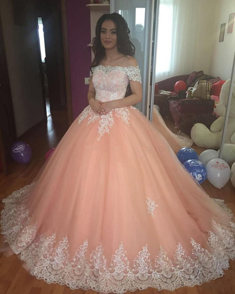 Blush Pink Sweet 16 Quinceanera Dresses Ball Gowns Bateau Neck Short Sleeves Appliques Tulle Plus Size Dresses Saudi Arabic Prom Dresses