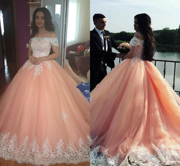 Coral Masquerad Ball Gown Quinceanera Dresses Boat Neck off the shoulder Corset Sweet 16 Dress Party Prom Evening Gowns Vestido de 15 Anos