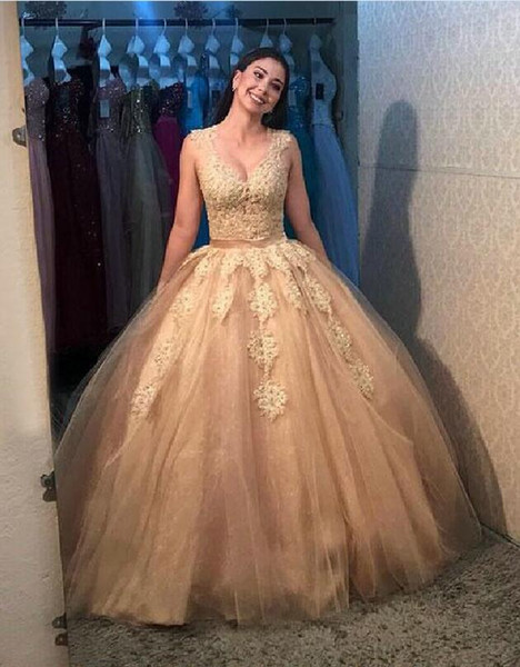 Dark Champagne Quinceanera Dresses V Necl Appliques Tulle Sheer Back Sleeveless Sweet 15 Dresses for Birthday Party Ball Gown Prom Dress