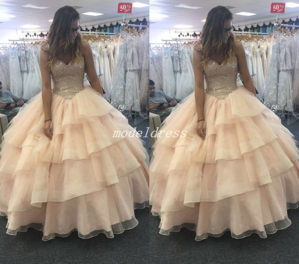 Sweet Champagne Ball Gown Quinceanera Dresses Major Beading Spaghetti Tiered Prom Party Gowns For Sweet 15 vestidos de quinceañera