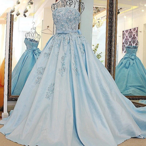 Light Sky Blue Strapless Quinceanera Dresses Floral Appliques Bow Sash Evening Party Dresses Sleeveless Special Occasion Dresses BC1538