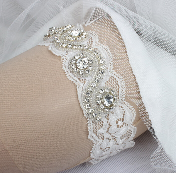 5 Pieces / Lot Crystal Beaded Lace Bridal Garters Belts Pure White Wedding Accessories Free Shipping