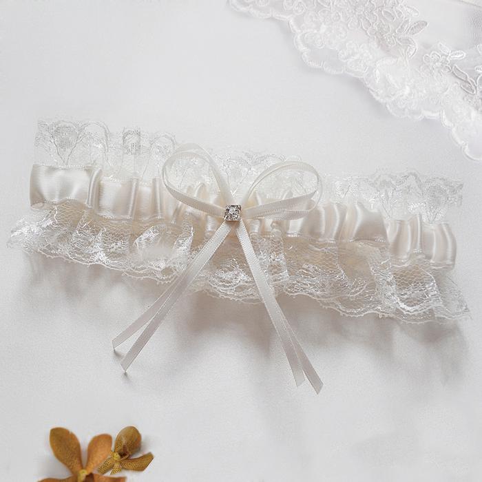 Free Shipping Beige Bowknot New Fashion Style Sexy Garters Lace Flower Bridal Garter Wedding Party Special Garters