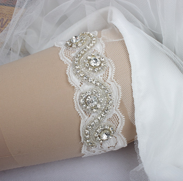 1 Pecs Wedding Leg Garters Plus Size Lace Bridal Garters Crystals Beads Lace Wedding Garters for Bride Belt Real Picture Free Shipping