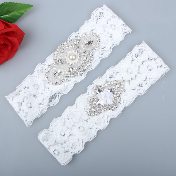 Bridal Garters 2 Pieces Set Lace Wedding Bridal Garter Set Pearls Handmade Flower Rhinestones Vintage Prom Gift 2018 Cheap In Stock