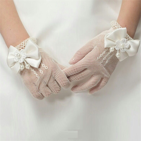 Hot Sale In Stock Free Shipping Bridal Gloves Tulle Lace Beads Short Wedding Gloves Wrist Length Bridal Accessories 2017