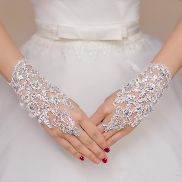 Free Shipping 2019 New Hot Sale Fashion White, Ivory Pearl Lace Wedding Bride Bridal Gloves,Ring Bracelet Wedding Accessories