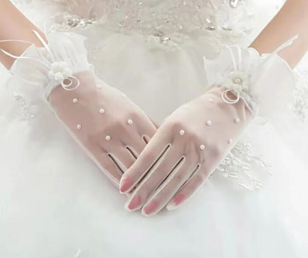2017 New Fashion High quality white lace Glove for wedding 5 fingers glove Bridal supplies Beige gloves