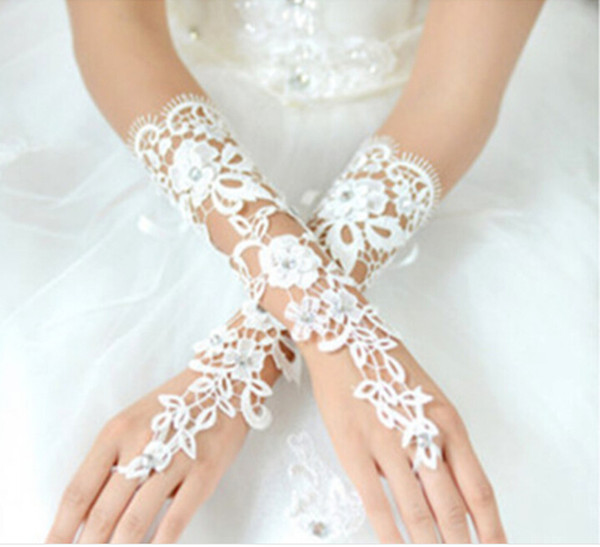 Chic Applique Lace Below Elbow Length White Wedding Bridal Gloves 2016 Hot Selling Beading Bridal Gloves Fingerless Wedding Accessories G12