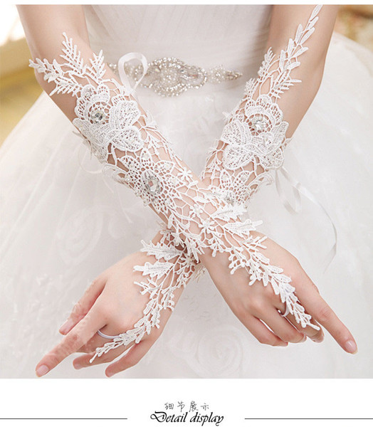 2015 New Arrival Bridal Gloves Luxury Lace Flower Glove Hollow Wedding Dress Accessories Ivory Bridal Gloves
