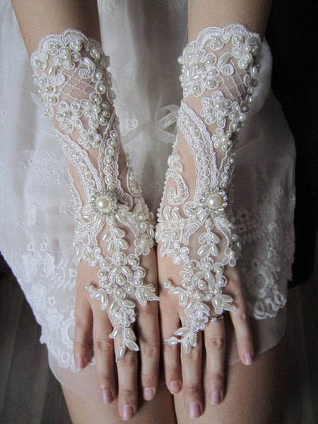 Luxury Lace Wedding Bridal Gloves Pearls Button 1 Pair Below Elbow Length Party Gloves Bridal Accessory