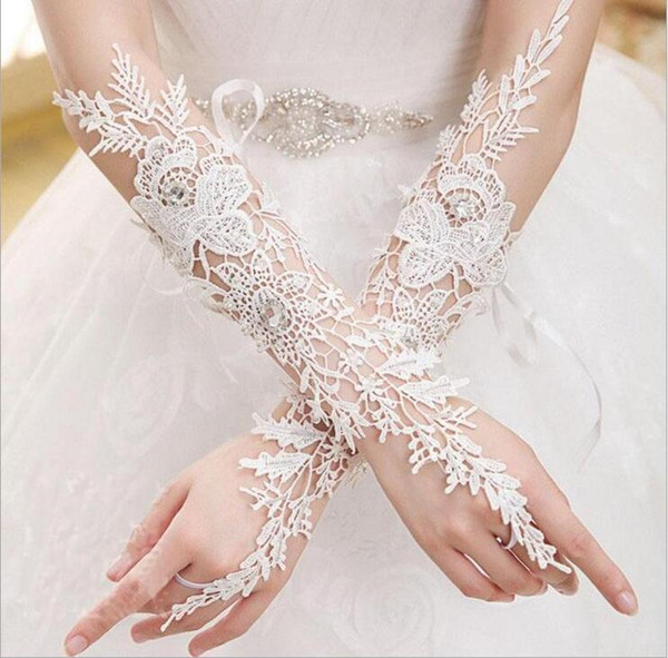 Cheap Price White Brides Gloves Elbow Length Lace Crystals Wedding Glove Appliqued Fingerless Hot Selling 2017