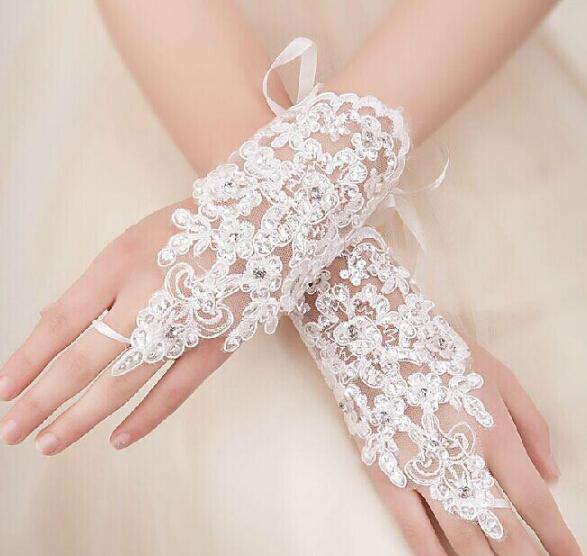 Cheap Bridal Gloves Free Shipping Wedding Accessories White Ivory Sheer Lace Applique Fingerless Wedding Lace Crystal Beads In Stock