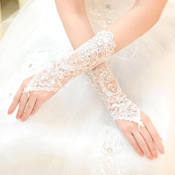 Free Shipping White Lace Fingerless Appliques Below Elbow Length Gloves Short Bridal Wedding Gloves Bridal Accessories