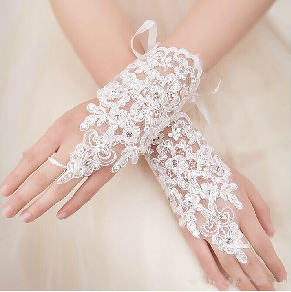 2016 New Arrival Cheap In Stock Lace Appliques Beads Fingerless Wrist Length With Ribbon Bridal Gloves Wedding Accessories