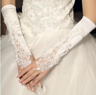 Elegant Shiny Satin Gloves Lace Beaded Bride Gloves Wedding Accessories Bridesmaid Dresses Accessories Bridal Accessories Free Shipping