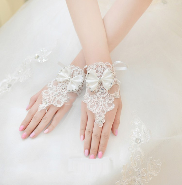 Special price Beautiful Short White Tulle Bridal Glove Wedding Bride Gloves also for women's formal prom gloves