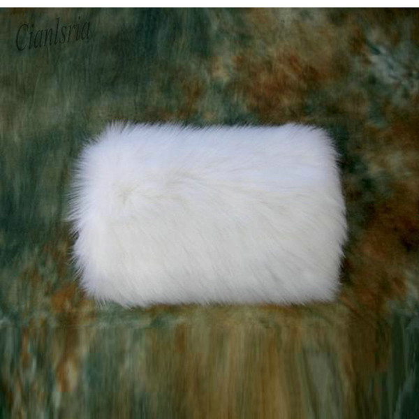 2019 High Quality Faux Fur Winter Hand Muff Ivory White Color Cheap Warm Bridal Handwarmers Wedding Gloves