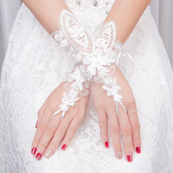 Cheap Medium length White Lace Gloves Fingerless Bridal Gloves women party gloves wedding accessories Free shipping