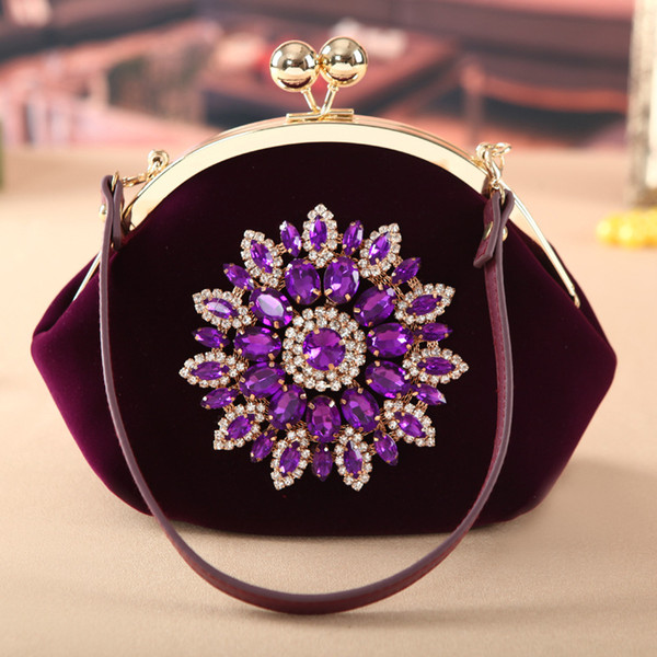 The new fashion wedding bride hand bag bag cheongsam package velvet Messenger festive package