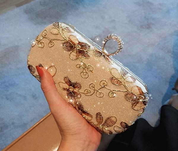 Female Bag 2019 New Arrival Vintage Flowers Gold Bridal Hand Bags High Quality Embroidery Handmade Bag Match Evening Dress Clutches