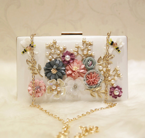 Fashion Pearls Bridal Hand Bags With Flowers Dragonfly Clutches For Wedding Jewelry Prom Evening Party Bag 20CM*15CM